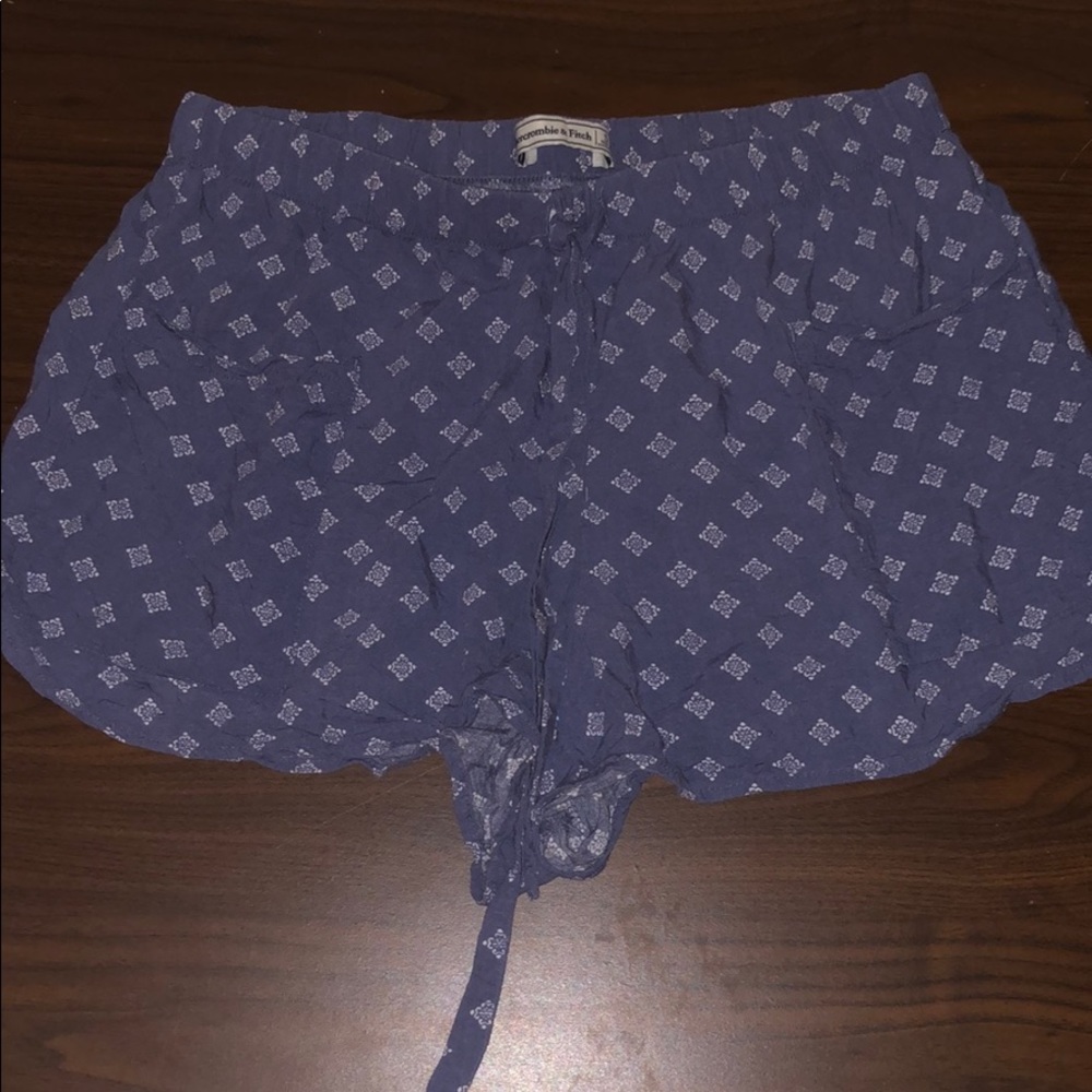 Abercrombie flowy shorts